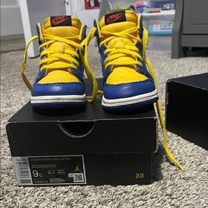 Nike Air Jordan 1 High OG Blue and Yellow Sneakers
